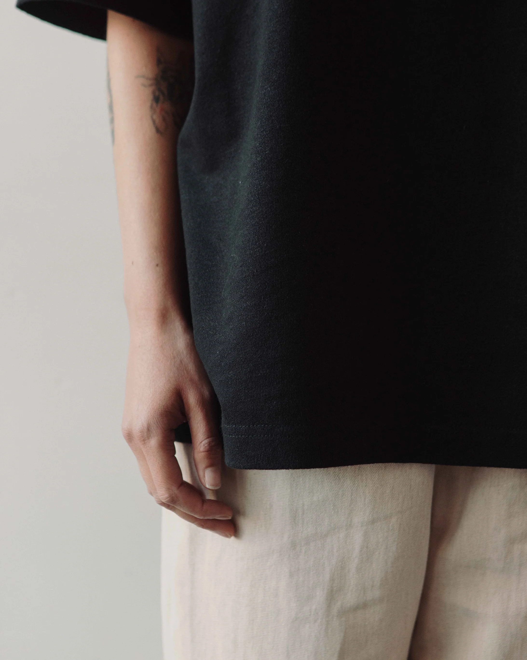 7115 Signature Everyday Tee, Black - Image 7