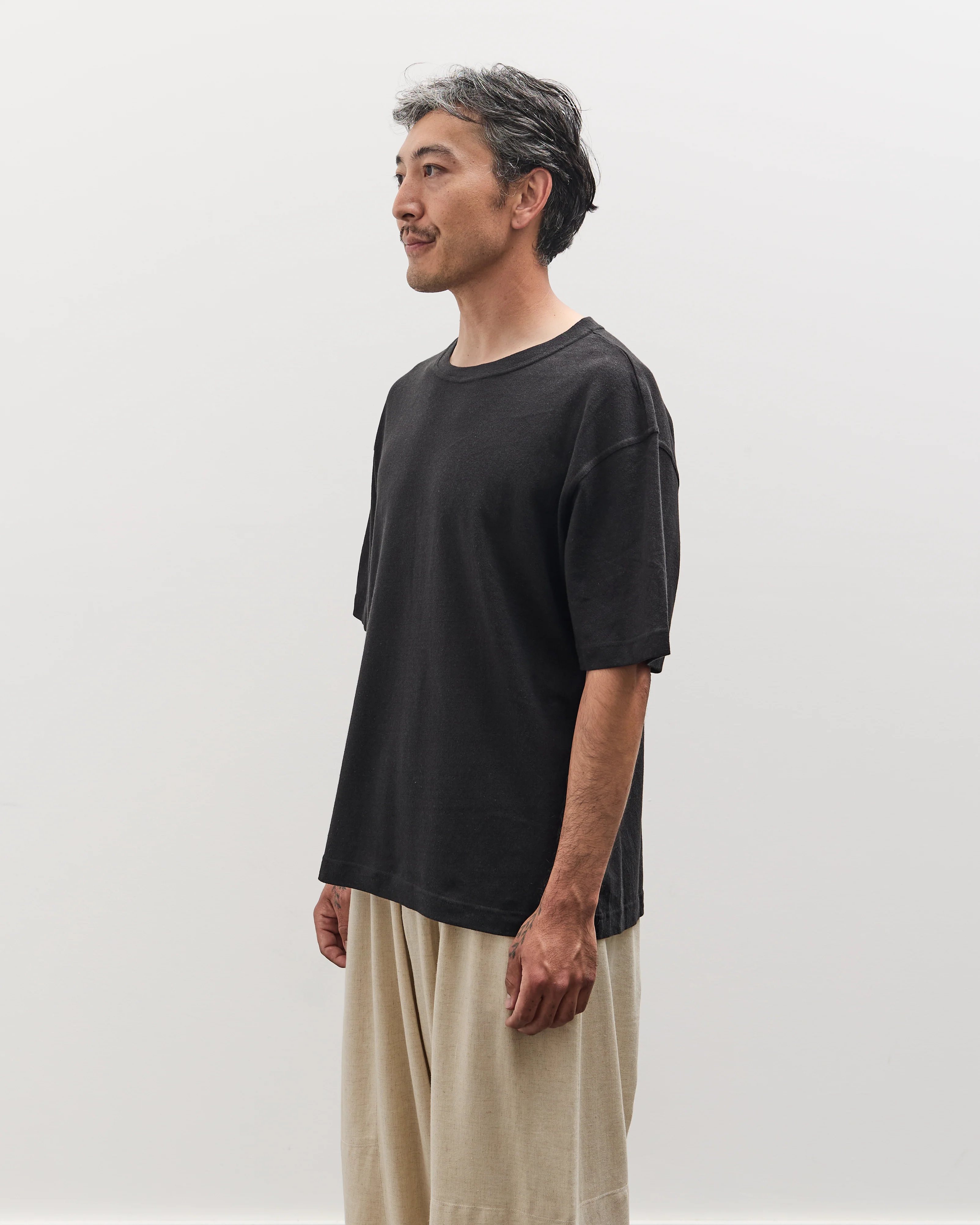 7115 Unisex Signature Everyday Tee, Black - Image 4