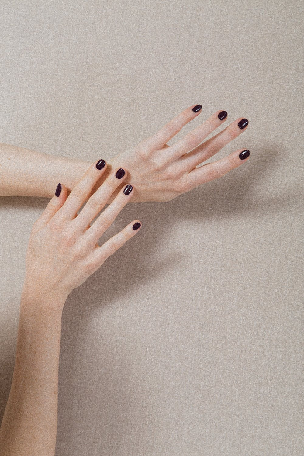 J. Hannah Nailpolish, Carob - Image 4